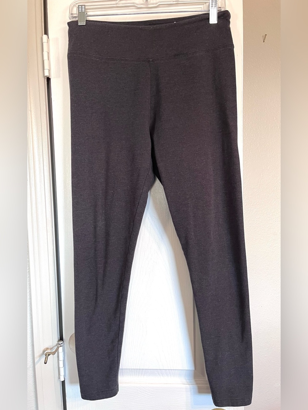 Dark Gray leggings stretch pants Size Medium Petite 7% spandex